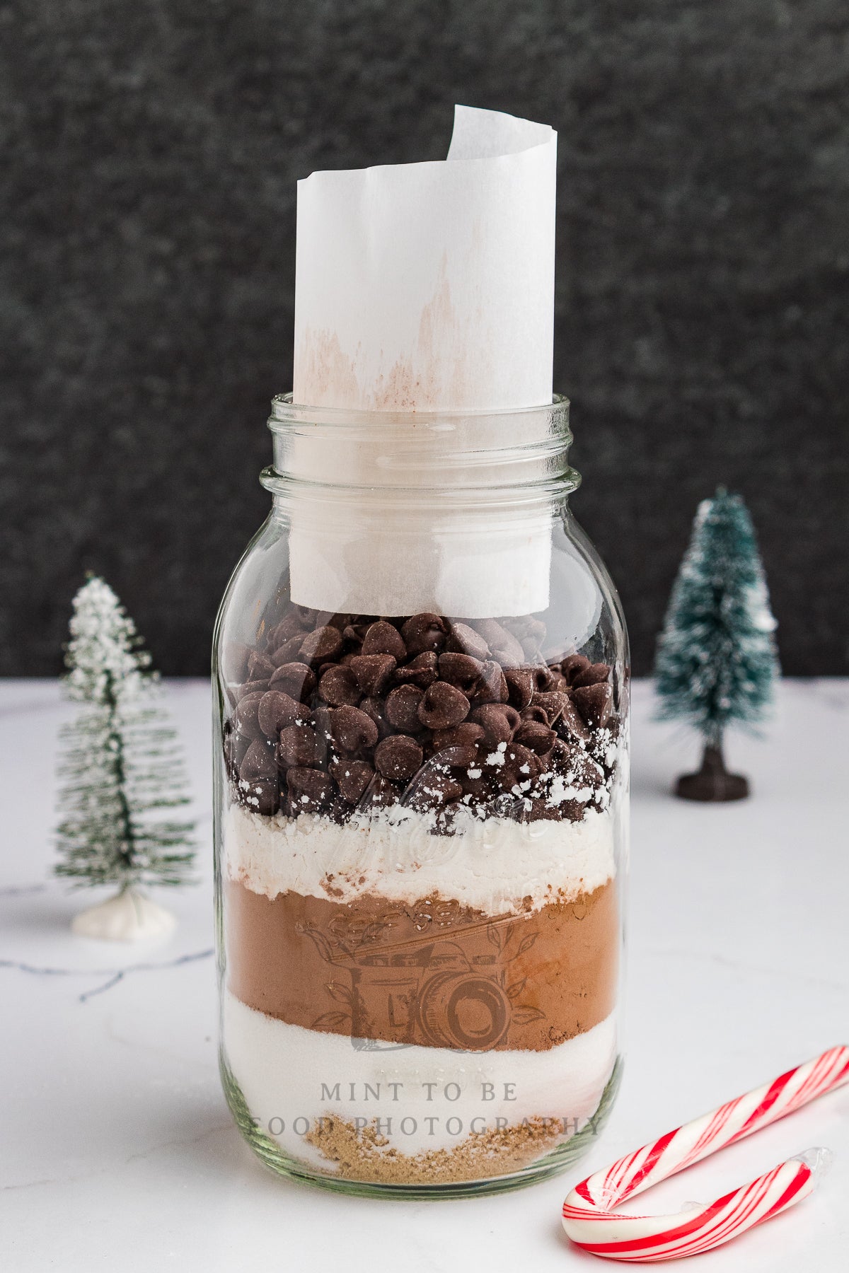 Peppermint Brownies in a Jar (Exclusive)